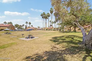 4901 S Calle Los Cerros Dr, Tempe, AZ 85282 - Photo 35