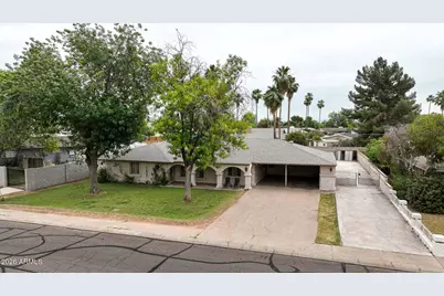 8231 N 58th Avenue, Glendale, AZ 85302 - Photo 3