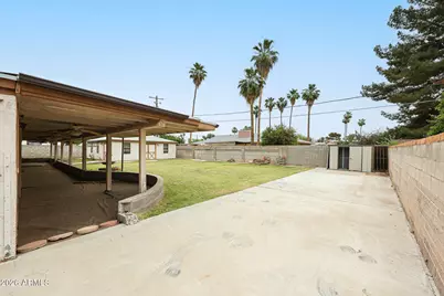 8231 N 58th Avenue, Glendale, AZ 85302 - Photo 39