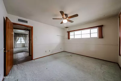 8231 N 58th Avenue, Glendale, AZ 85302 - Photo 29