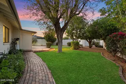 8228 E Oak Street, Scottsdale, AZ 85257 - Photo 27