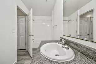 3065 N 67th Ave, Phoenix, AZ 85033 - Photo 19