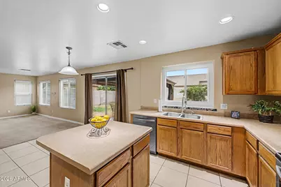1921 W Vineyard Plains Drive, San Tan Valley, AZ 85144 - Photo 11