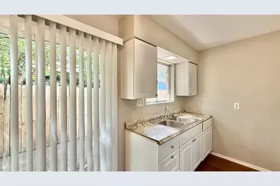 2201 W Belmont Avenue #Apt 4, Phoenix, AZ 85021 - Photo 7