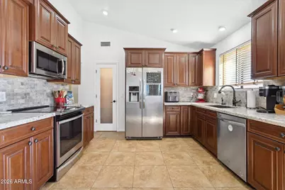 1255 W Sea Shell Drive, Gilbert, AZ 85233 - Photo 7