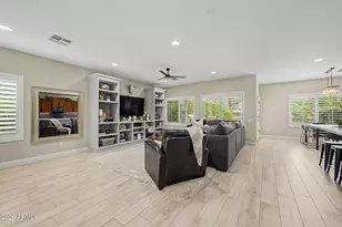 21117 N 37th Run, Phoenix, AZ 85050 - Photo 5