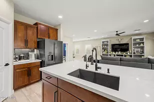 21117 N 37th Run, Phoenix, AZ 85050 - Photo 15