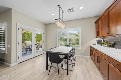 21117 N 37th Run, Phoenix, AZ 85050 - Photo 9