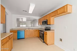 2830 N 106th Ave, Avondale, AZ 85392 - Photo 9