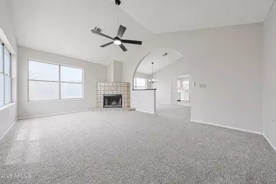 6910 N 78th Avenue, Glendale, AZ 85303 - Photo 5