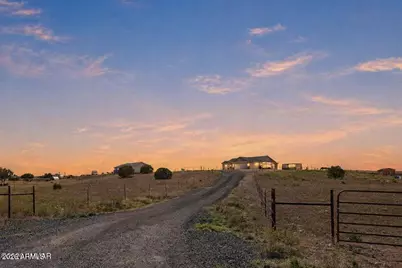 660 S Foothills Boulevard, Taylor, AZ 85939 - Photo 1