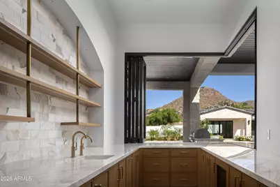 6610 N Mountain View Drive, Paradise Valley, AZ 85253 - Photo 11
