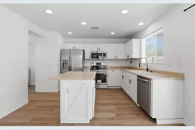 27513 N 63rd Drive, Phoenix, AZ 85083 - Photo 11