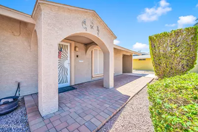 11007 N 109th Avenue, Sun City, AZ 85351 - Photo 5