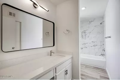 8502 N Central Avenue #8, Phoenix, AZ 85020 - Photo 5