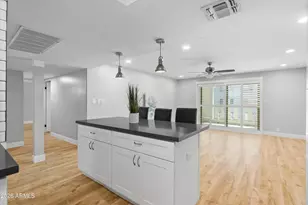 7960 E Camelback Rd, Scottsdale, AZ 85251 - Photo 9