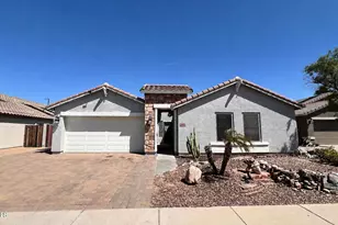 25652 W Rio Vista Ln, Buckeye, AZ 85326 - Photo 1