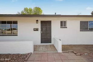 3901 W Griswold Rd, Phoenix, AZ 85051 - Photo 11