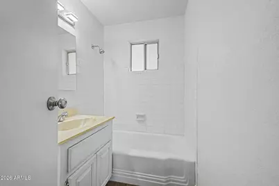 3901 W Griswold Road, Phoenix, AZ 85051 - Photo 29