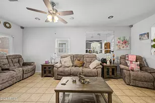 6434 S 10th Dr, Phoenix, AZ 85041 - Photo 7