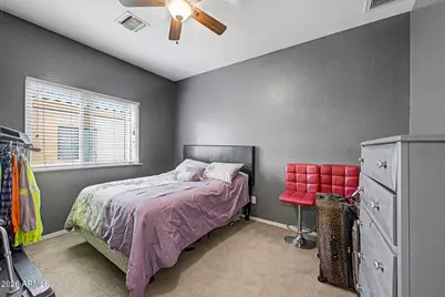 6434 S 10th Drive, Phoenix, AZ 85041 - Photo 19