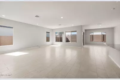 25338 N 171st Lane, Surprise, AZ 85387 - Photo 13