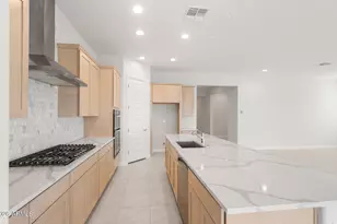 25690 N 167th Ln, Surprise, AZ 85387 - Photo 17