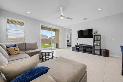 12515 W Morten Avenue, Glendale, AZ 85307 - Photo 11