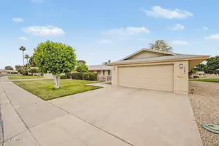 10840 W Caron Dr, Sun City, AZ 85351 - Photo 3