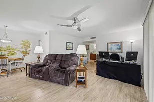 10840 W Caron Dr, Sun City, AZ 85351 - Photo 13
