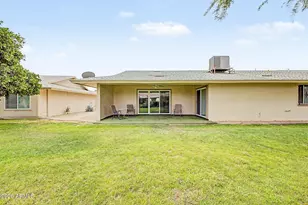 10840 W Caron Dr, Sun City, AZ 85351 - Photo 31