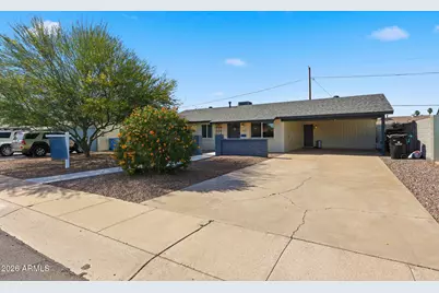 10840 W Caron Drive, Sun City, AZ 85351 - Photo 3