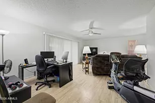 10840 W Caron Dr, Sun City, AZ 85351 - Photo 15