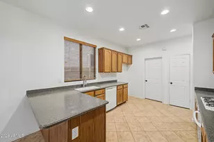 1633 W Lacewood Pl, Phoenix, AZ 85045 - Photo 19
