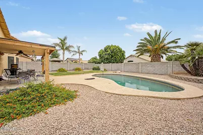 8401 W Laurel Lane, Peoria, AZ 85345 - Photo 25
