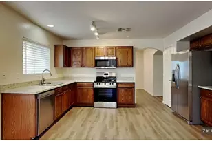 22512 W Desert Bloom St, Buckeye, AZ 85326 - Photo 7