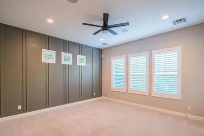 3850 E Crittenden Lane, Phoenix, AZ 85018 - Photo 11