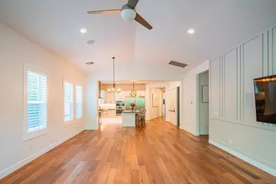 3850 E Crittenden Lane, Phoenix, AZ 85018 - Photo 9