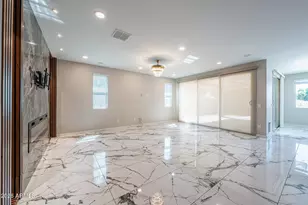 9719 W Los Gatos Dr, Peoria, AZ 85383 - Photo 13
