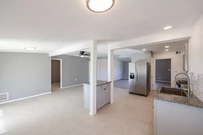 11417 N Hacienda Drive, Sun City, AZ 85351 - Photo 5