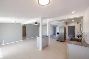 11417 N Hacienda Dr, Sun City, AZ 85351 - Photo 5