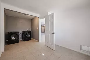 11417 N Hacienda Dr, Sun City, AZ 85351 - Photo 17