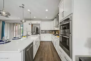 2369 W Gloria Ln, Phoenix, AZ 85085 - Photo 9