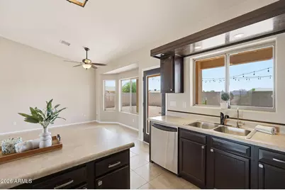8827 W Magnum Drive, Arizona City, AZ 85123 - Photo 9