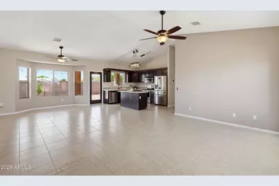8827 W Magnum Drive, Arizona City, AZ 85123 - Photo 3