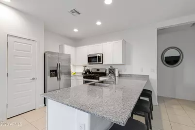 9416 W Heatherbrae Drive, Phoenix, AZ 85037 - Photo 9