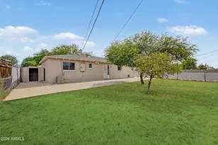 4720 W Monterosa St, Phoenix, AZ 85031 - Photo 31