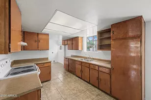 4720 W Monterosa St, Phoenix, AZ 85031 - Photo 11