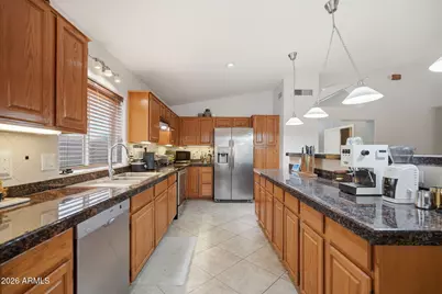 2748 E Verbena Drive, Phoenix, AZ 85048 - Photo 7