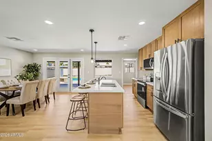 1226 E Butler Dr, Phoenix, AZ 85020 - Photo 3